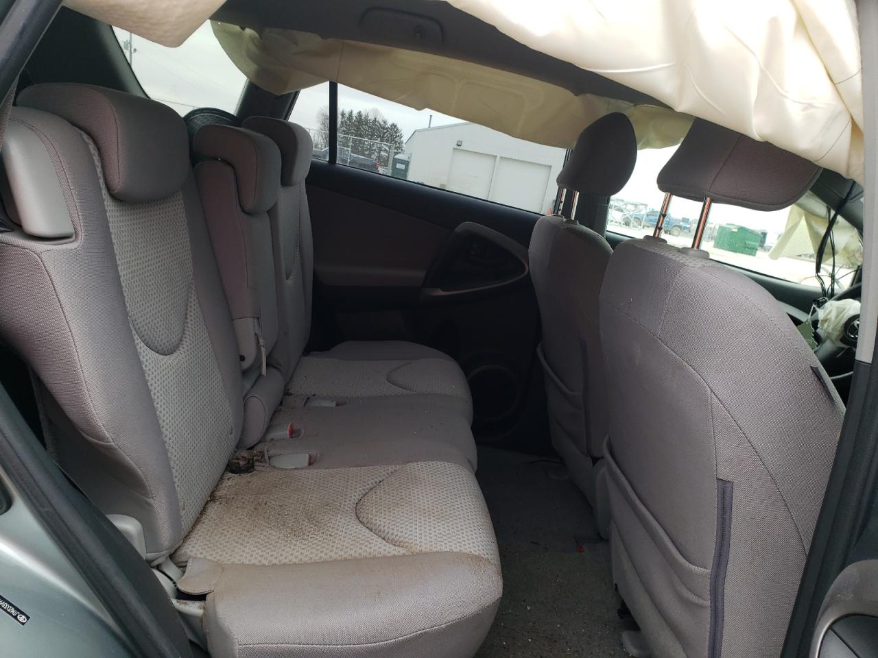 Photo 6 from auction – 2007 TOYOTA RAV4 with VIN JTMZD33V976029539