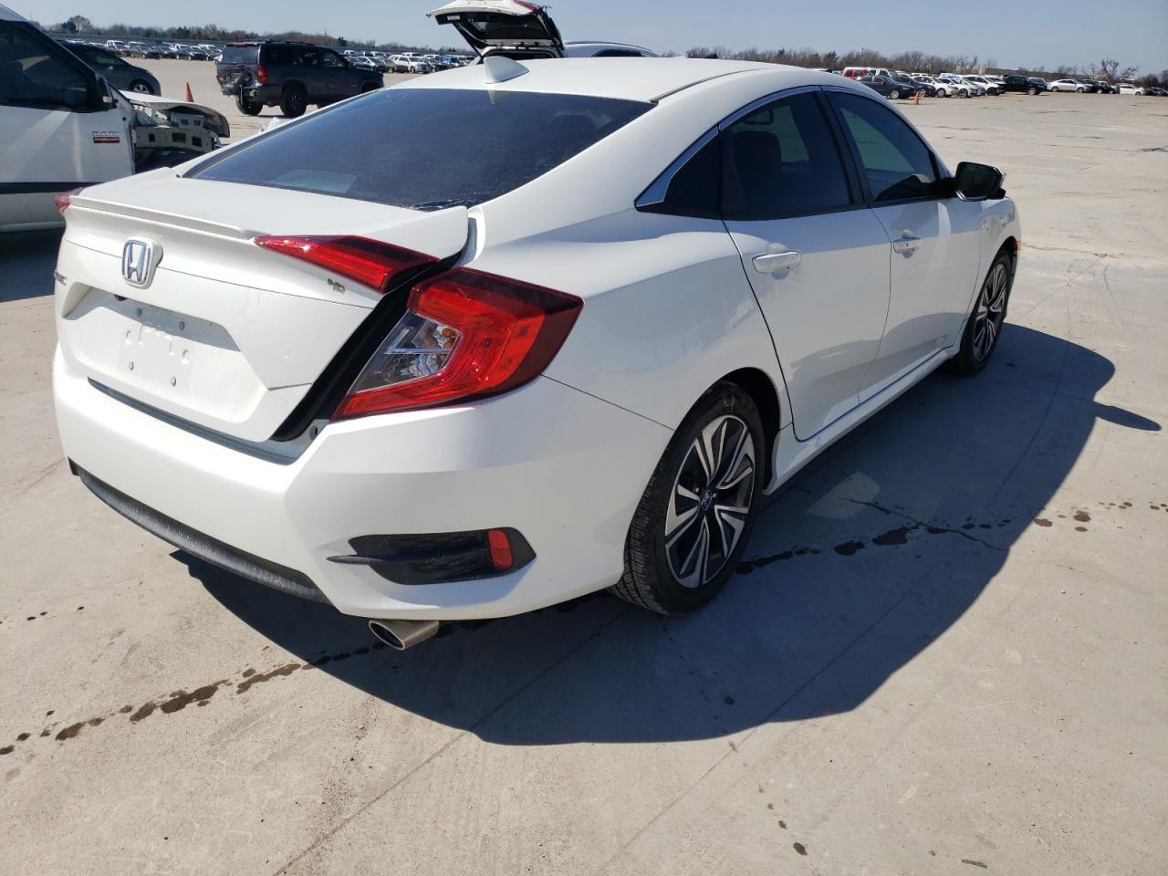 Photo 4 from auction – 2017 HONDA CIVIC EXL with VIN 19XFC1F78HE022679