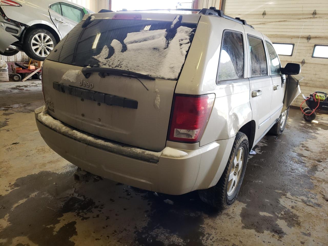 Photo 4 from auction – 2008 JEEP GRAND CHER with VIN 1J8GR48K08C116304