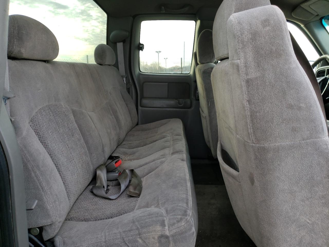 Photo 6 from auction – 2000 CHEVROLET SILVERADO with VIN 2GCEC19T0Y1347246