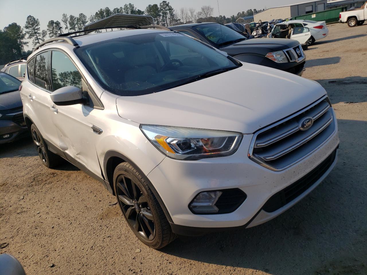 Photo 1 from auction – 2017 FORD ESCAPE SE with VIN 1FMCU0G95HUD34322