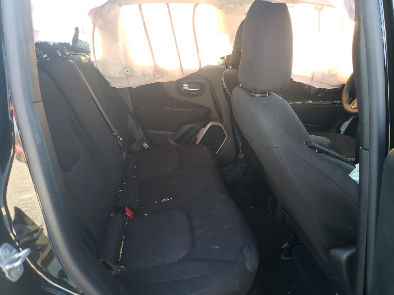 Photo 6 from auction – 2016 JEEP RENEGADE S with VIN ZACCJAAT8GPD74174