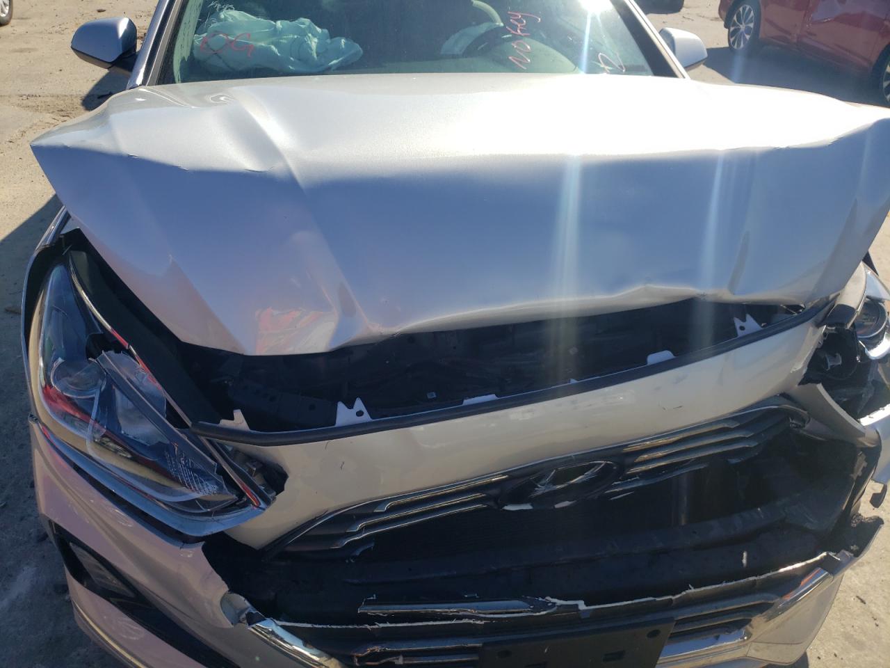 Photo 7 from auction – 2019 HYUNDAI SONATA SE with VIN 5NPE24AF7KH792390