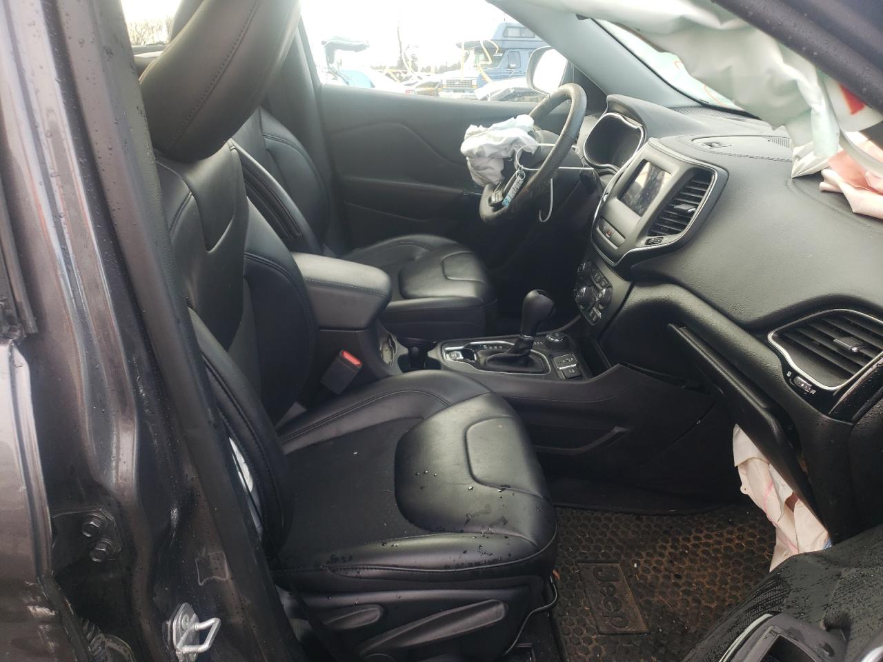Photo 5 from auction – 2019 JEEP CHEROKEE L with VIN 1C4PJMLX9KD436997