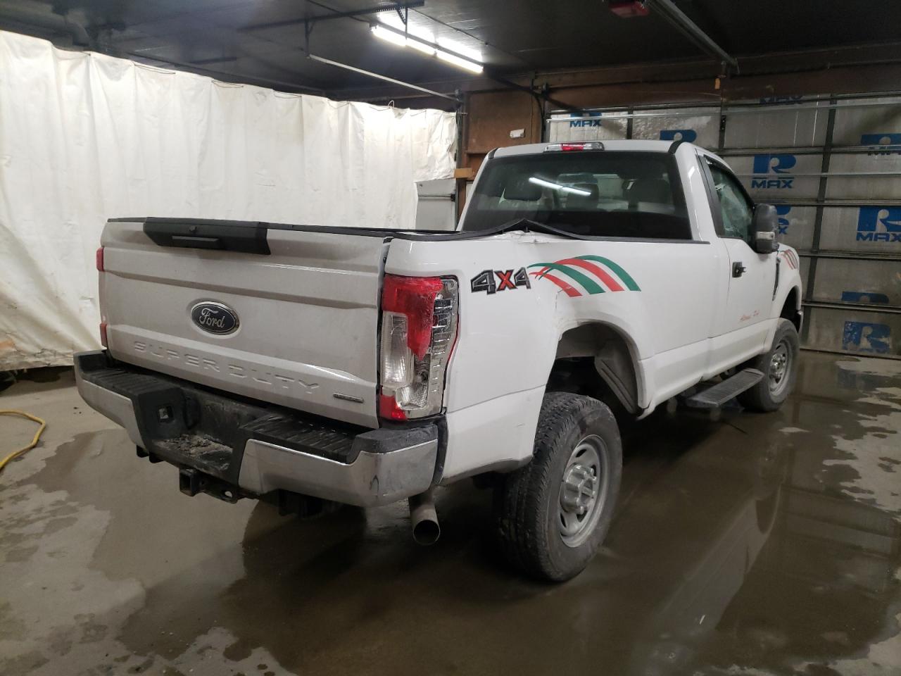 Photo 4 from auction – 2019 FORD F350 SUPER with VIN 1FTRF3B69KEF57147