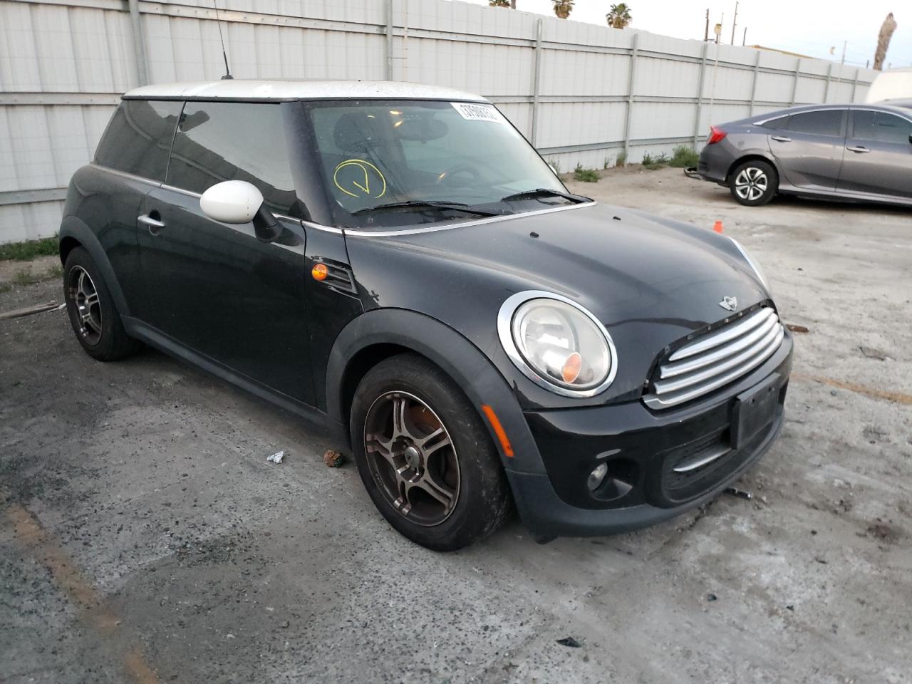 MINI COOPER 2011 with VIN WMWSU3C52BT181686 - Photo from auction