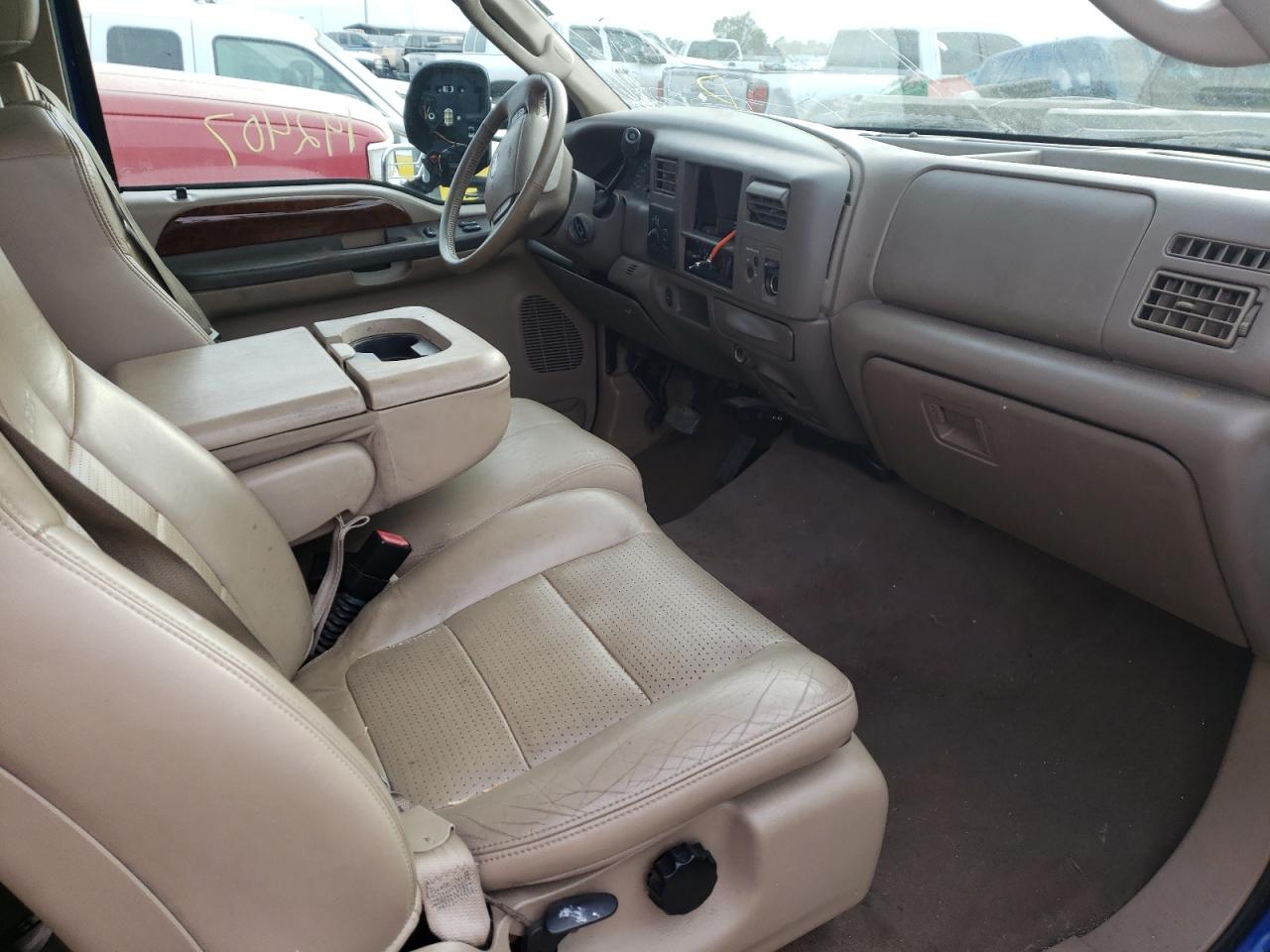 Photo 5 from auction – 2003 FORD F250 SUPER with VIN 1FTNX21F23EA33900