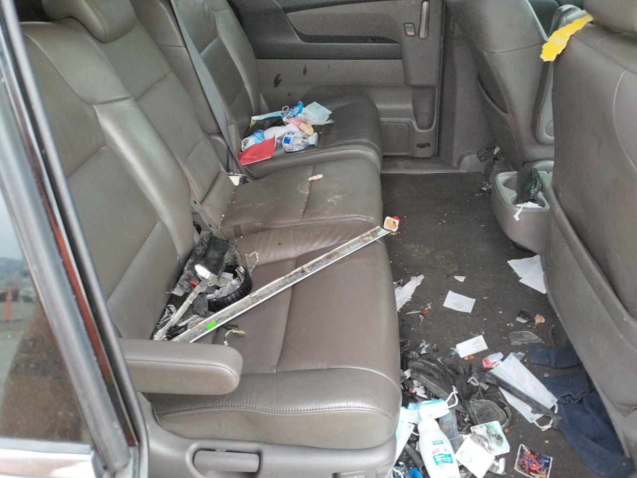Photo 6 from auction – 2012 HONDA ODYSSEY TO with VIN 5FNRL5H94CB108402