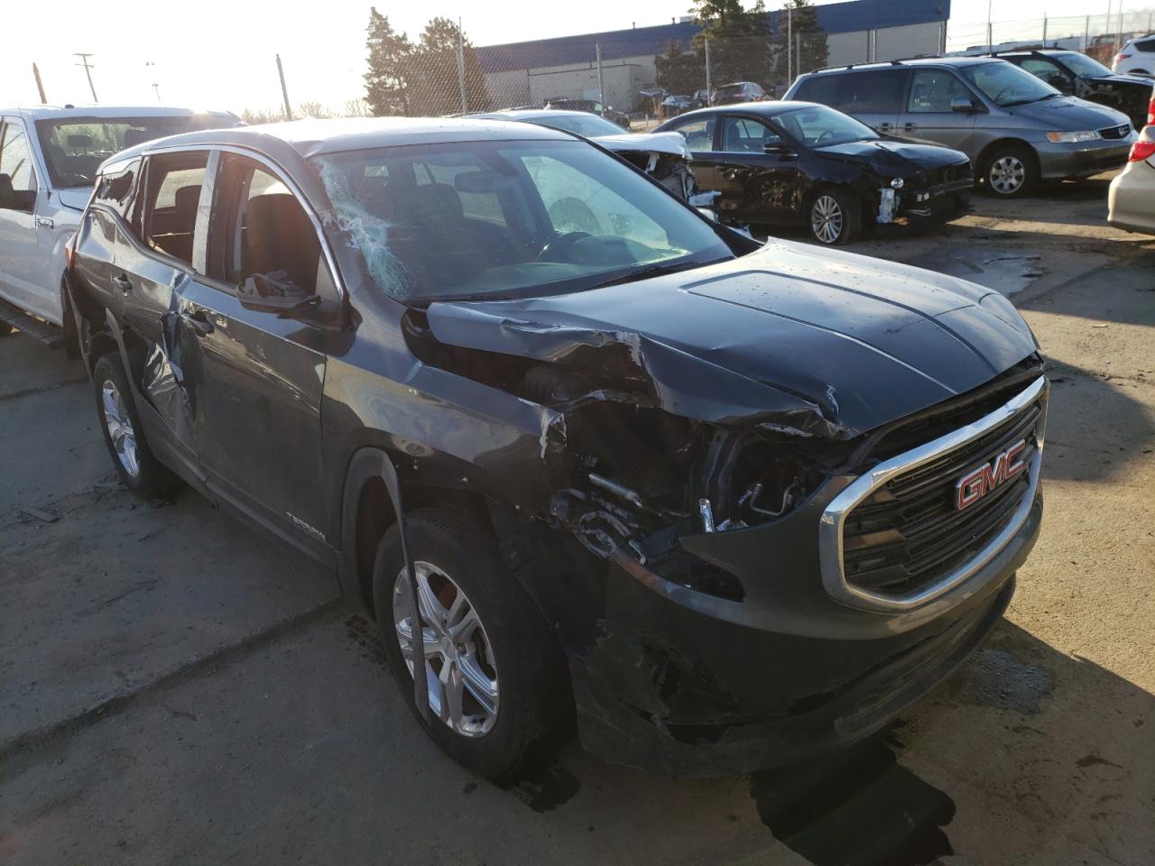 GMC TERRAIN SL 2019 z numerem VIN 3GKALTEVXKL202226 - Zdjęcie z aukcji