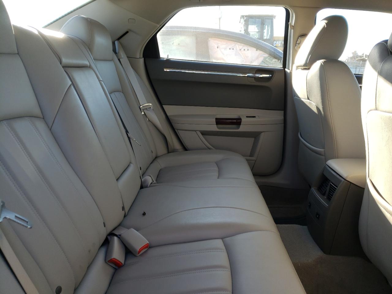 Photo 6 from auction – 2007 CHRYSLER 300C with VIN 2C3LK63H97H766590
