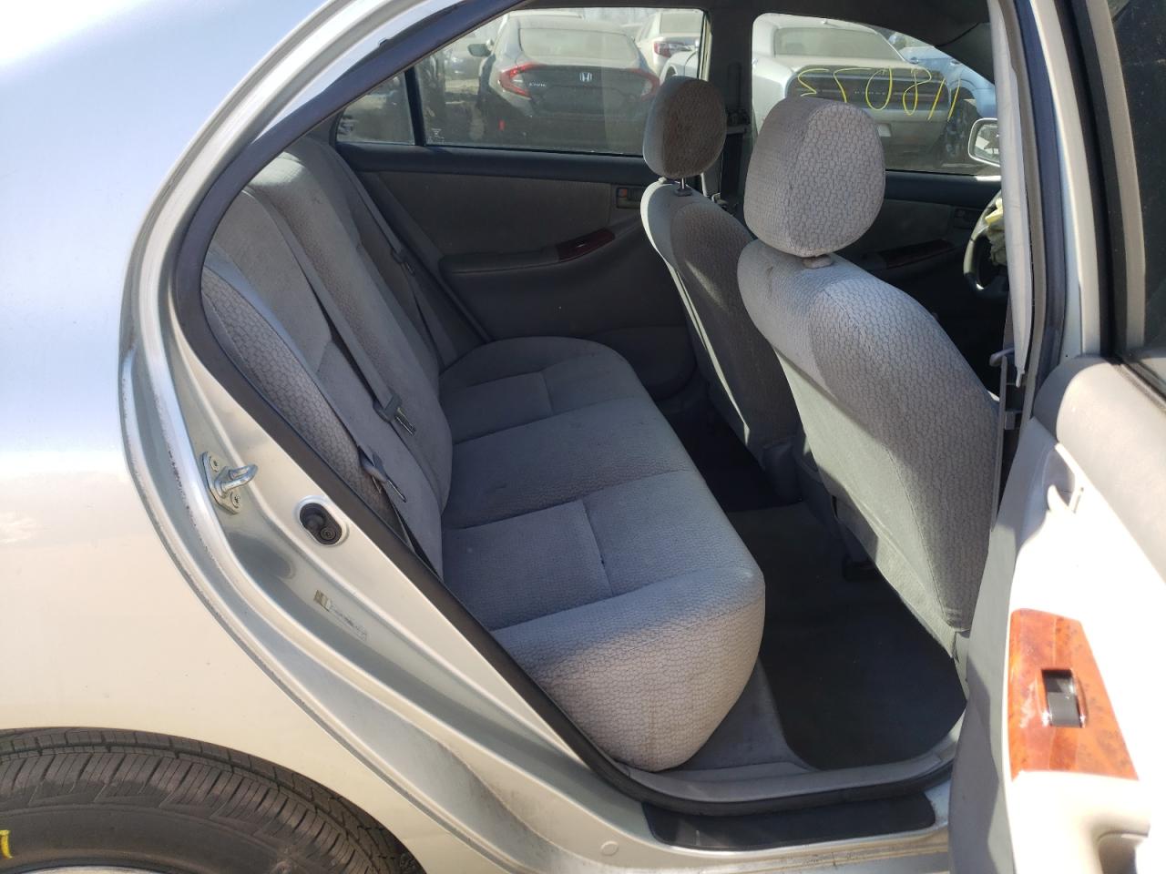 Photo 6 from auction – 2004 TOYOTA COROLLA CE with VIN JTDBR32E842036411