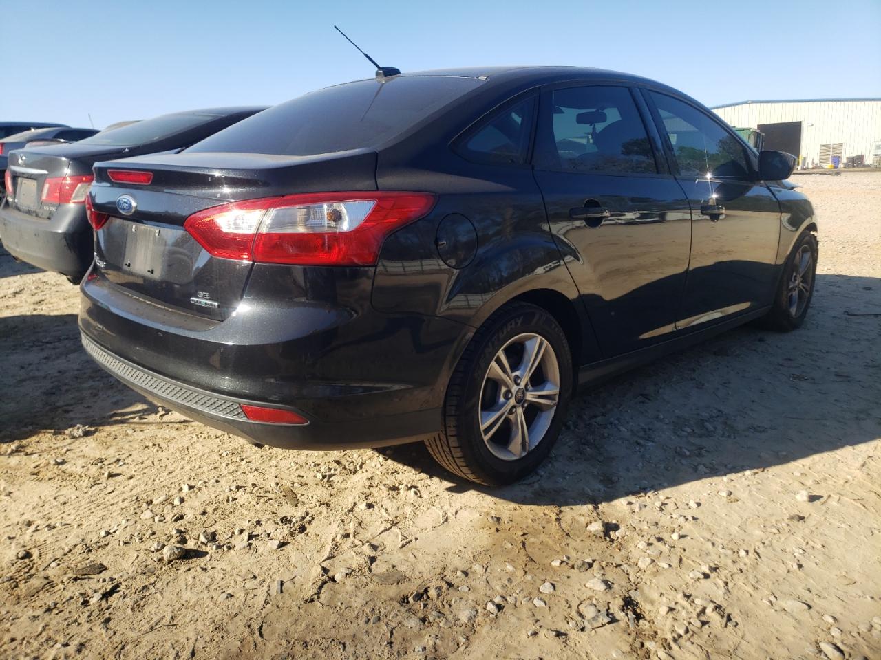Photo 4 from auction – 2013 FORD FOCUS SE with VIN 1FADP3F22DL237381