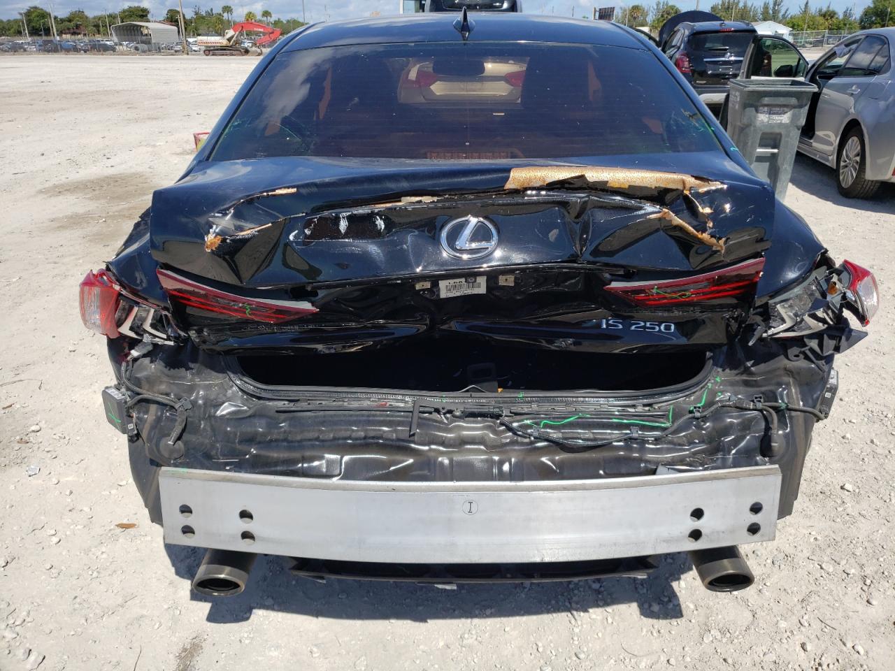Photo 9 from auction – 2014 LEXUS IS 250 with VIN JTHBF1D22E5027282