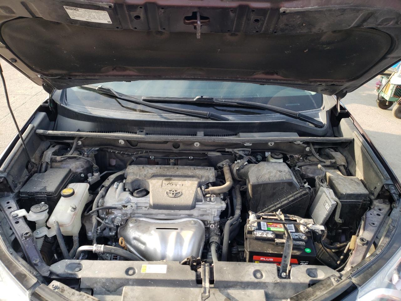 Photo 7 from auction – 2017 TOYOTA RAV4 XLE with VIN 2T3WFREV6HW343923