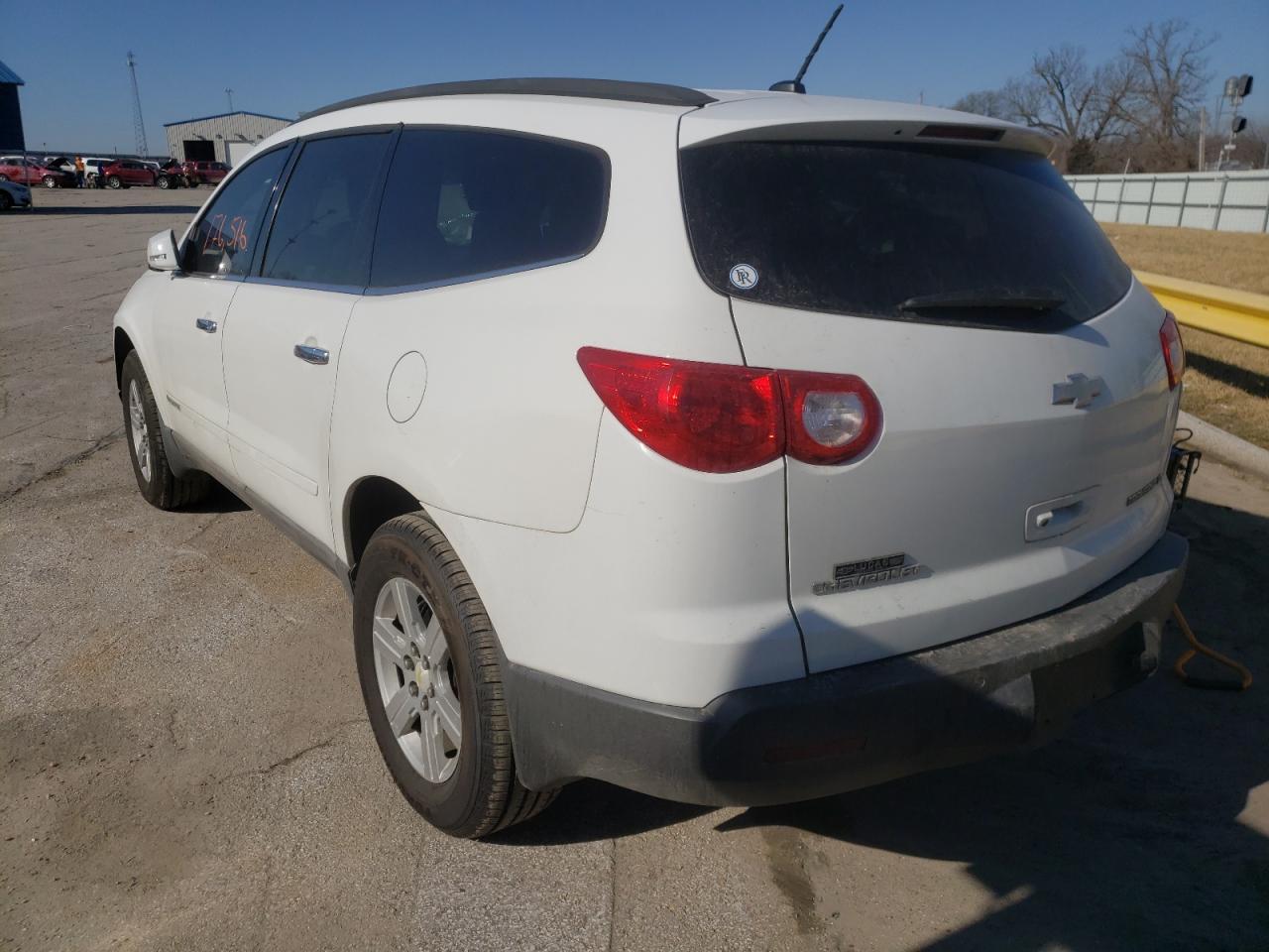 Photo 3 from auction – 2009 CHEVROLET TRAVERSE L with VIN 1GNER23D19S149113