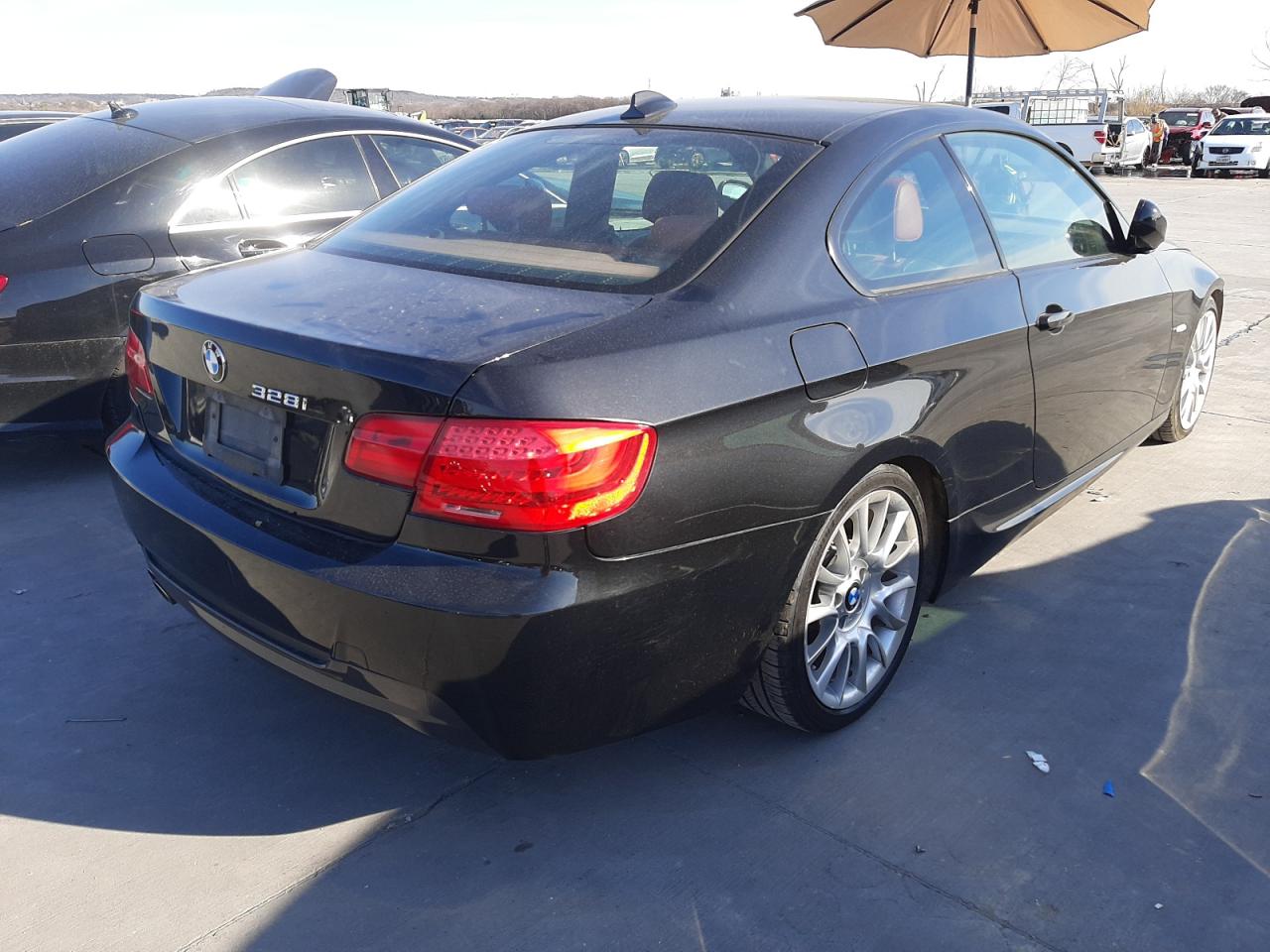 Photo 4 from auction – 2011 BMW 328 I SULE with VIN WBAKE5C5XBE754797