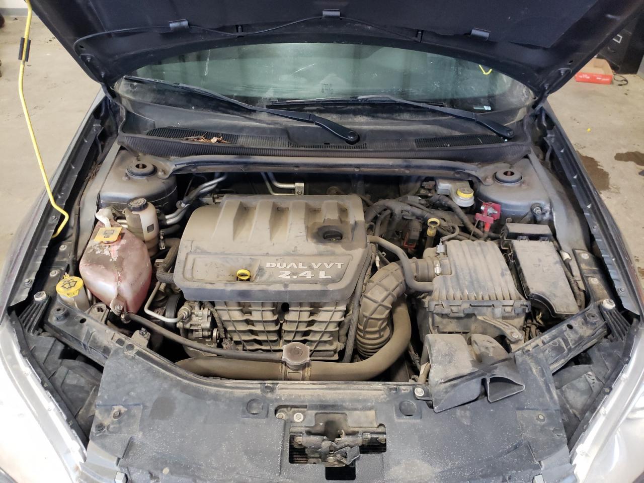 Photo 7 from auction – 2013 CHRYSLER 200 LX with VIN 1C3CCBAB8DN553055