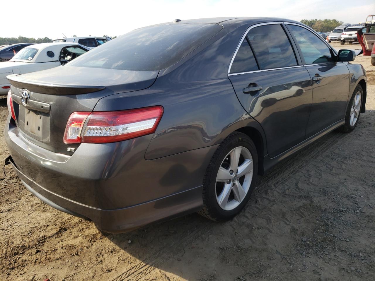 Photo 4 from auction – 2011 TOYOTA CAMRY BASE with VIN 4T1BF3EK3BU214796