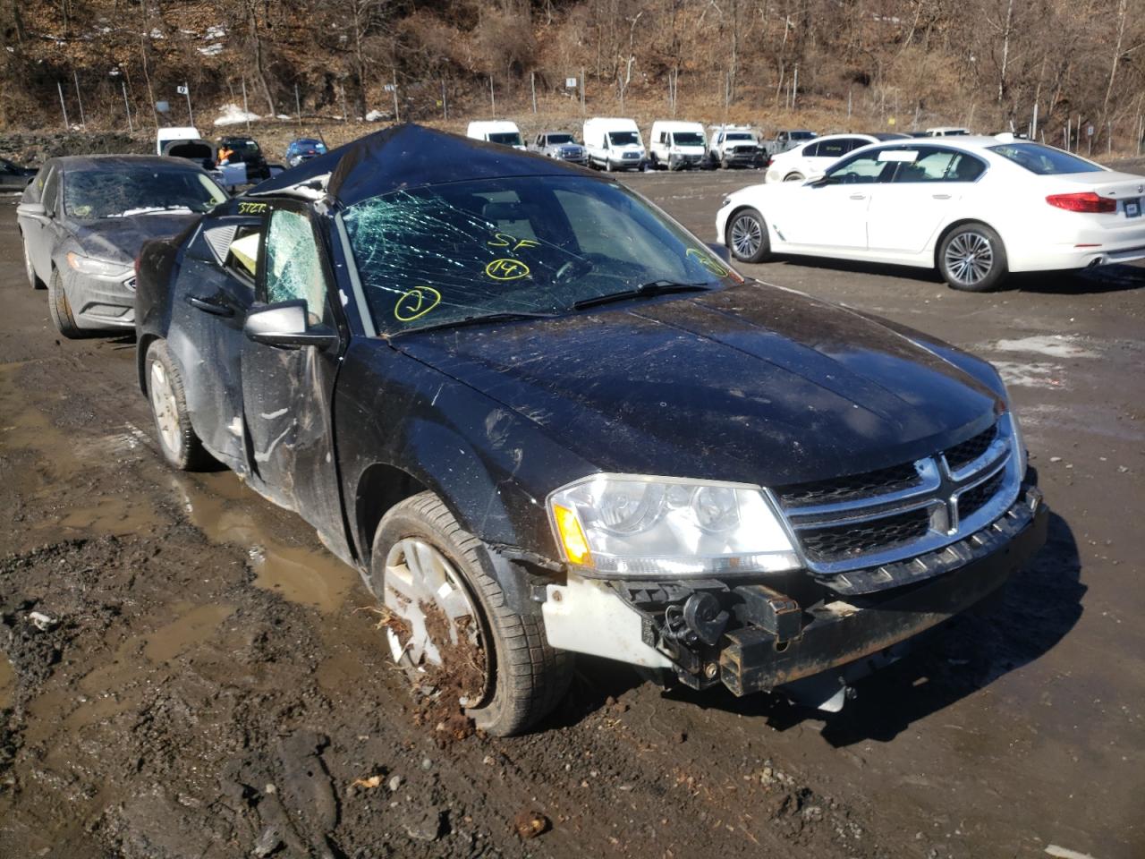DODGE AVENGER SE 2014 مع رقم تعريف المركبة 1C3CDZAB5EN104567 - صورة من المزاد