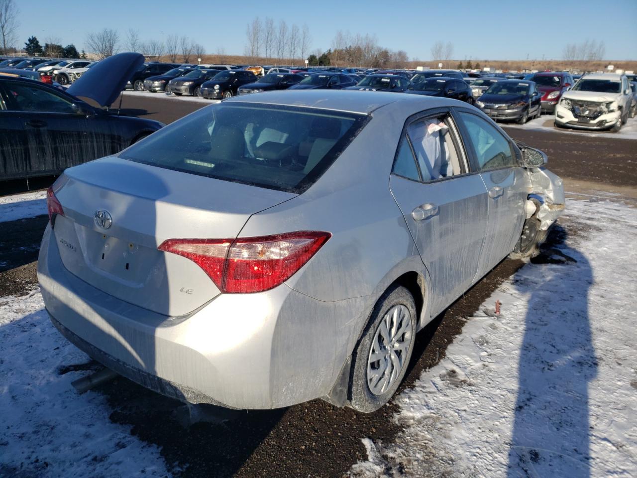 Photo 4 from auction – 2018 TOYOTA COROLLA L with VIN 2T1BURHE2JC079860