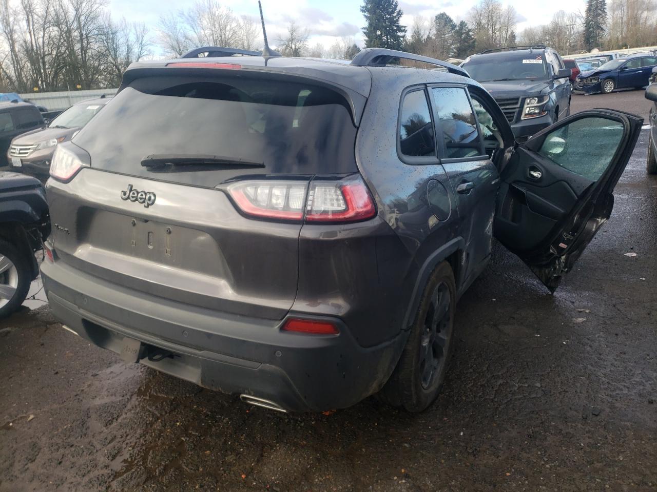 Photo 4 from auction – 2019 JEEP CHEROKEE L with VIN 1C4PJMLX9KD436997