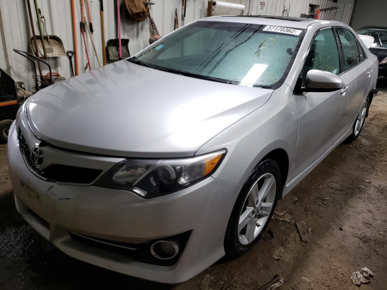 Photo 2 from auction – 2012 TOYOTA CAMRY BASE with VIN 4T1BF1FK5CU609891