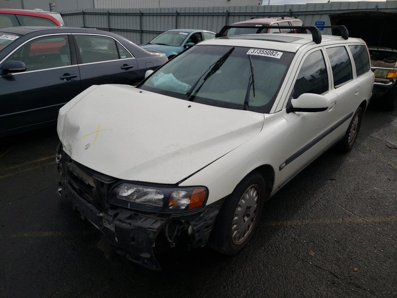 Photo 2 from auction – 2001 VOLVO V70 with VIN YV1SW61N212052976