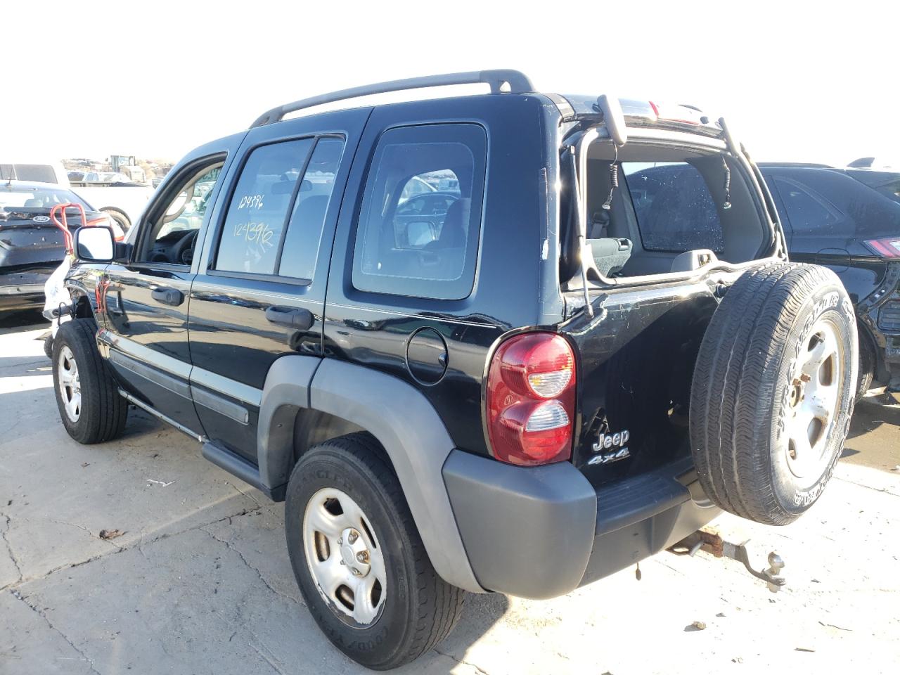 Photo 3 from auction – 2006 JEEP LIBERTY SP with VIN 1J4GL48K26W290955