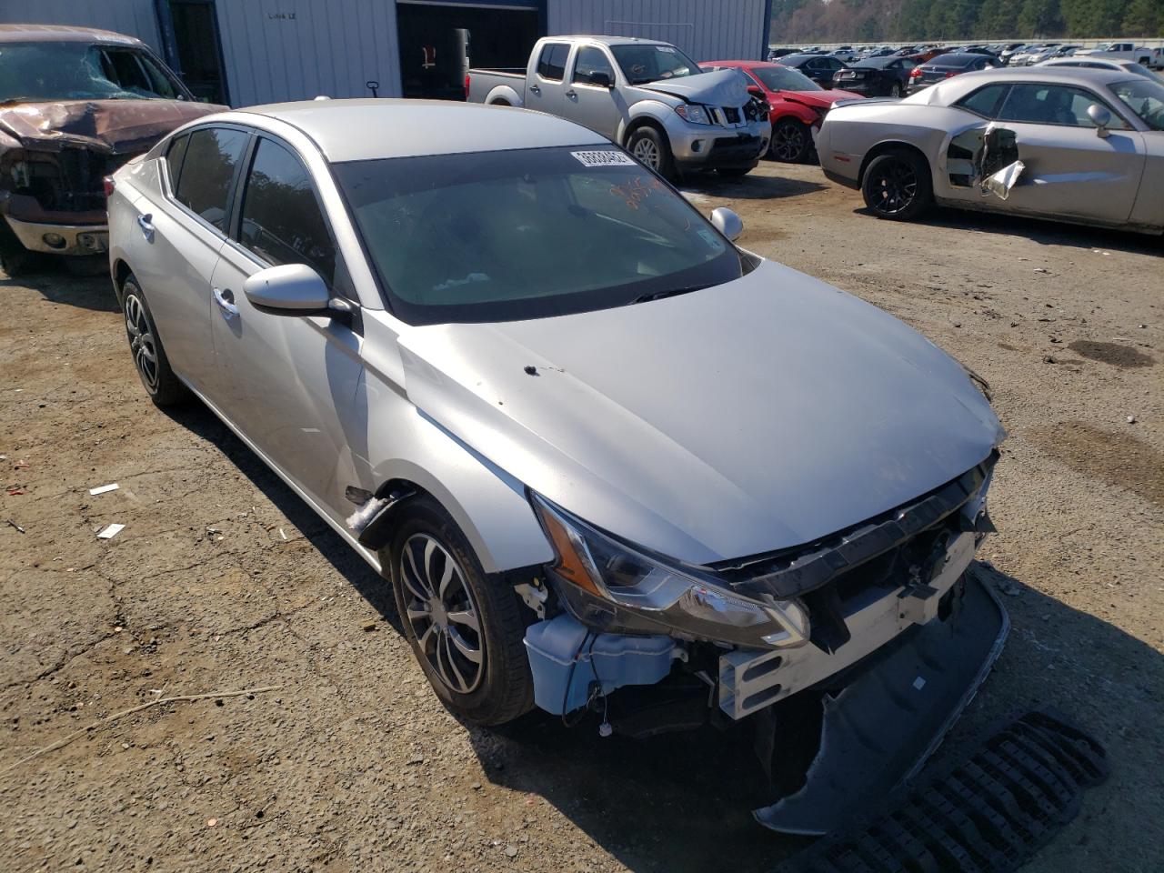 NISSAN ALTIMA S 2019 with VIN 1N4BL4BV1KC225549 - Photo from auction
