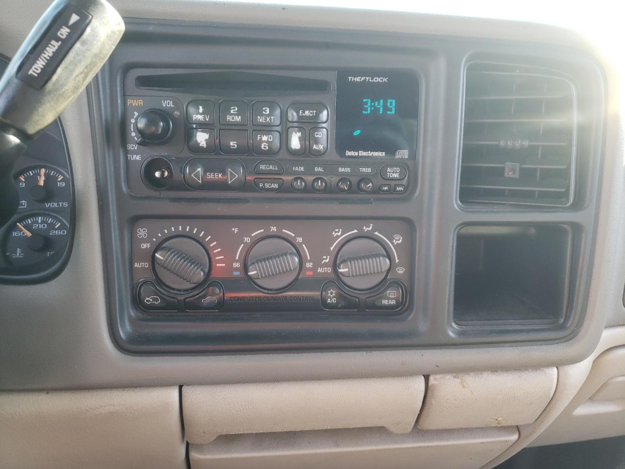 Photo 9 from auction – 2002 GMC YUKON with VIN 1GKEC13V62R308609