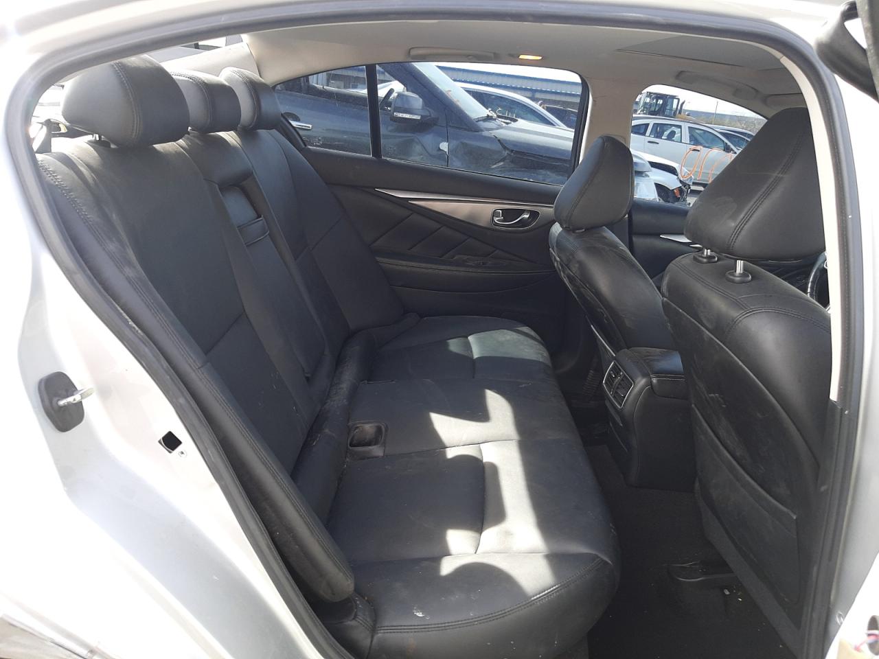 Photo 6 from auction – 2015 INFINITI Q50 BASE with VIN JN1BV7AP7FM351331