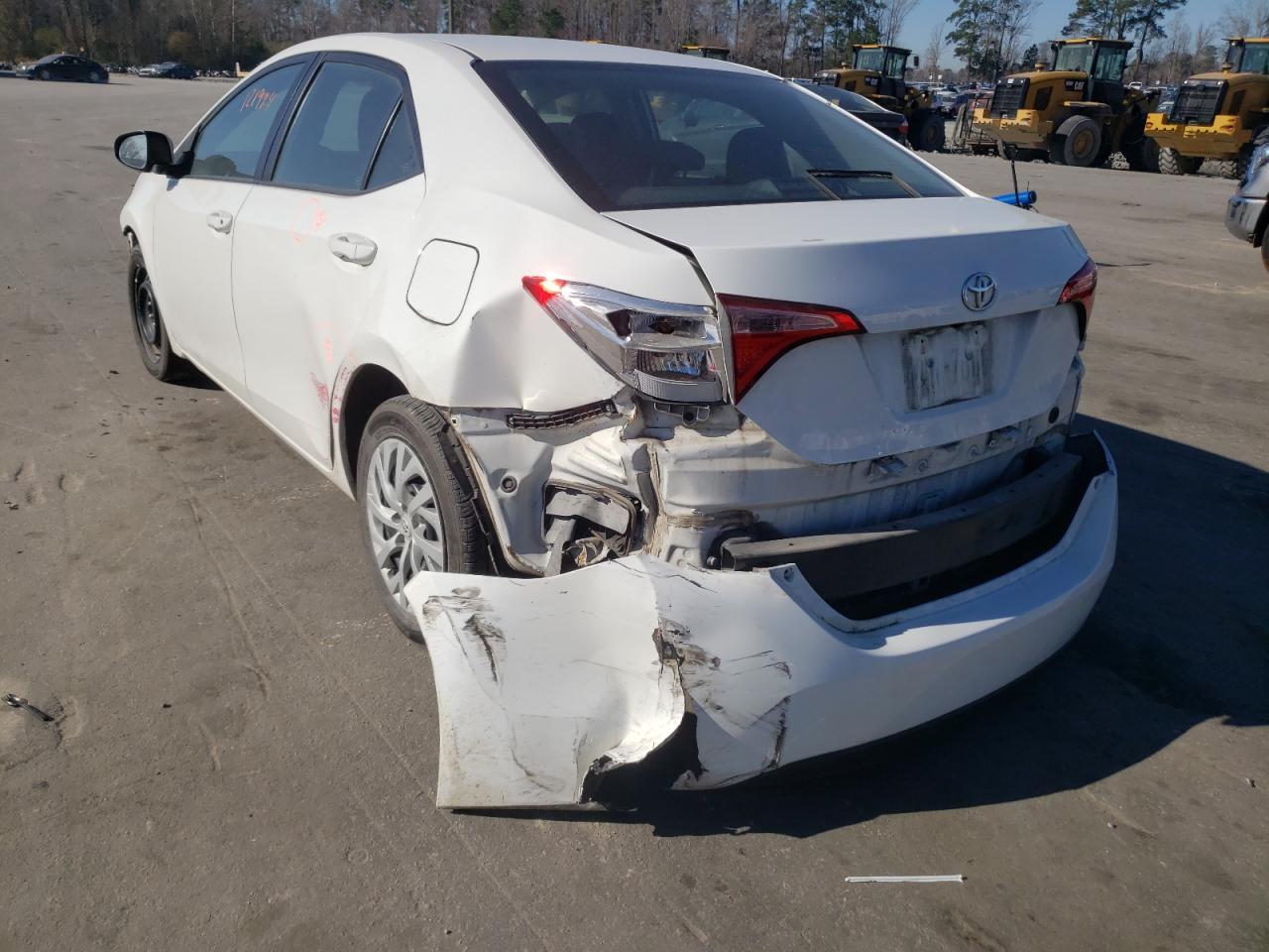 Photo 3 from auction – 2018 TOYOTA COROLLA L with VIN 5YFBURHE4JP853364