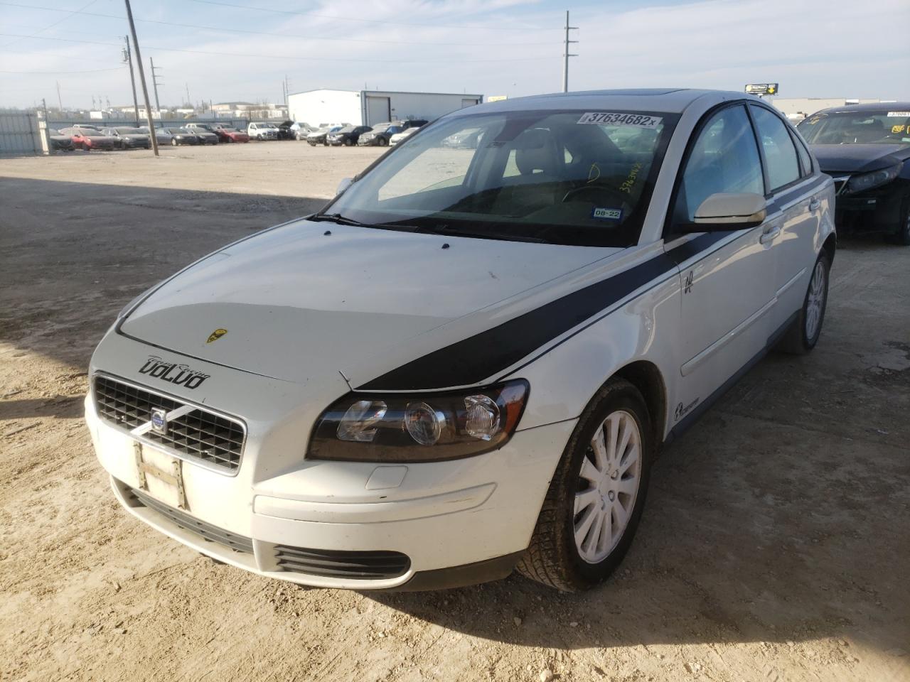 Photo 2 from auction – 2005 VOLVO S40 2.4I with VIN YV1MS390352116430