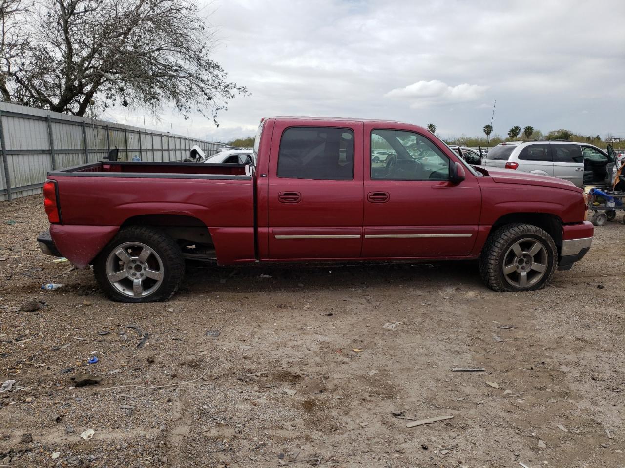 Photo 9 from auction – 2005 CHEVROLET SILVERADO with VIN 2GCEC13T751217503
