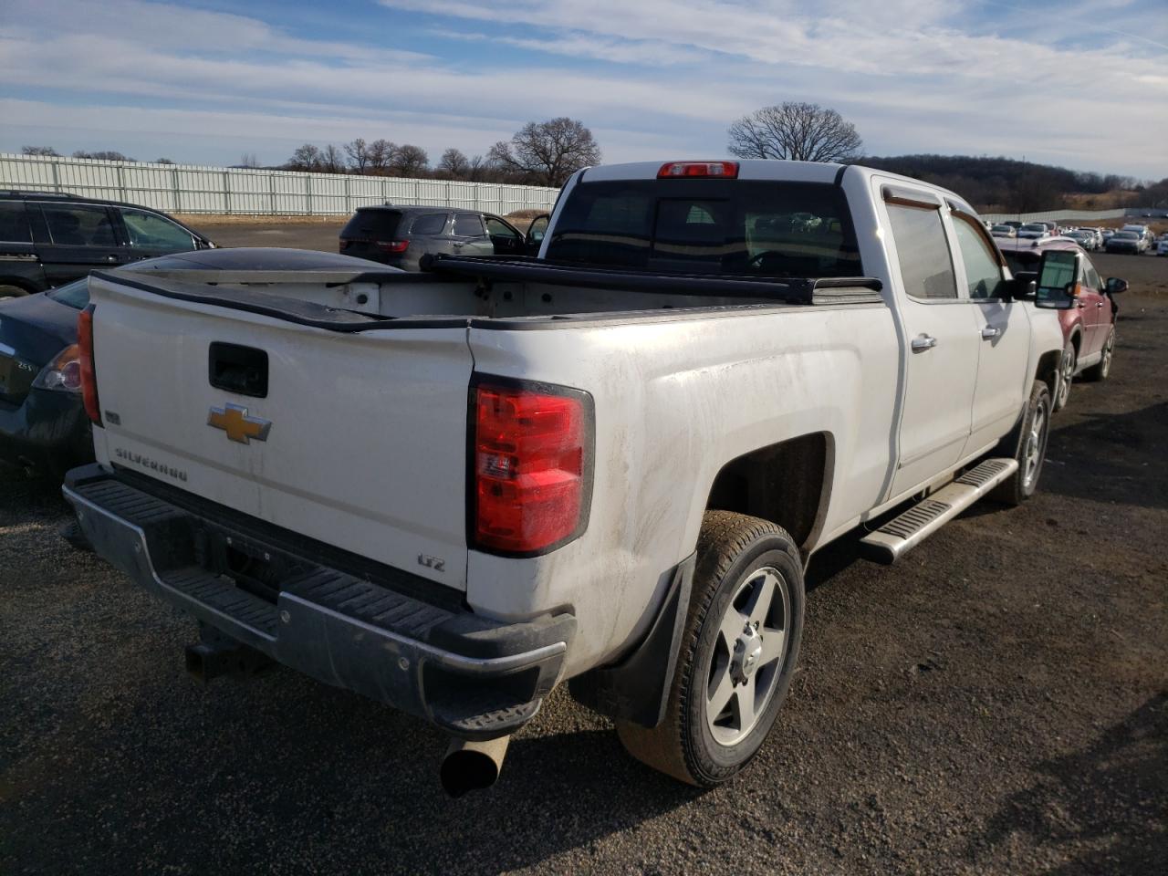 Photo 4 from auction – 2015 CHEVROLET SILVERADO with VIN 1GC1KWE83FF555398