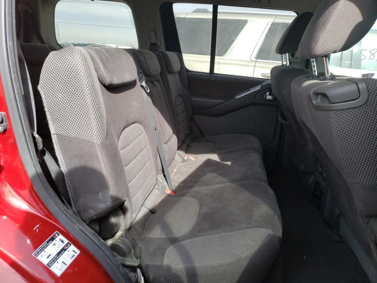 Photo 6 from auction – 2011 NISSAN PATHFINDER with VIN 5N1AR1NBXBC609636