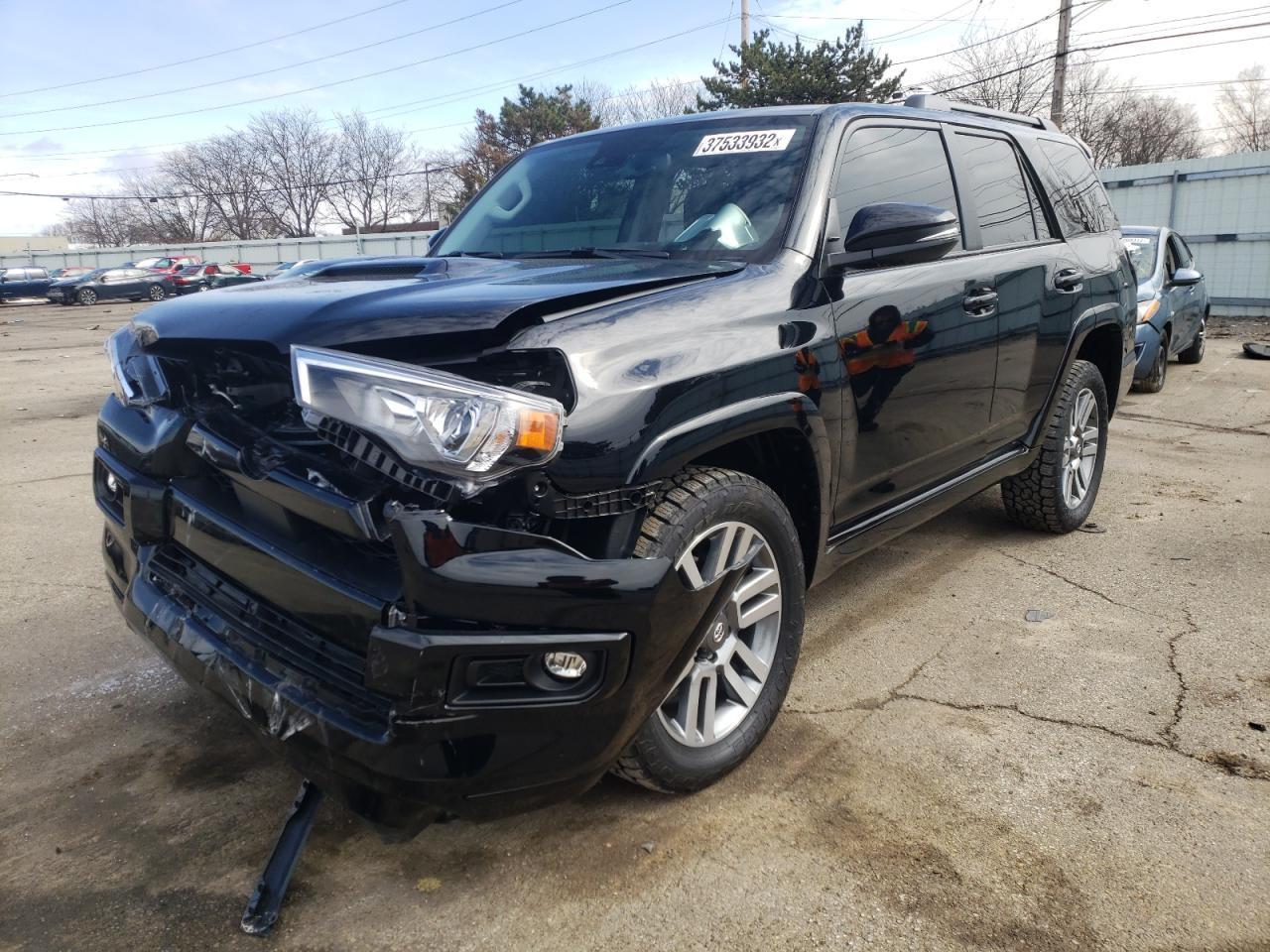 Photo 2 from auction – 2022 TOYOTA 4RUNNER SR with VIN JTESU5JR0N5991827
