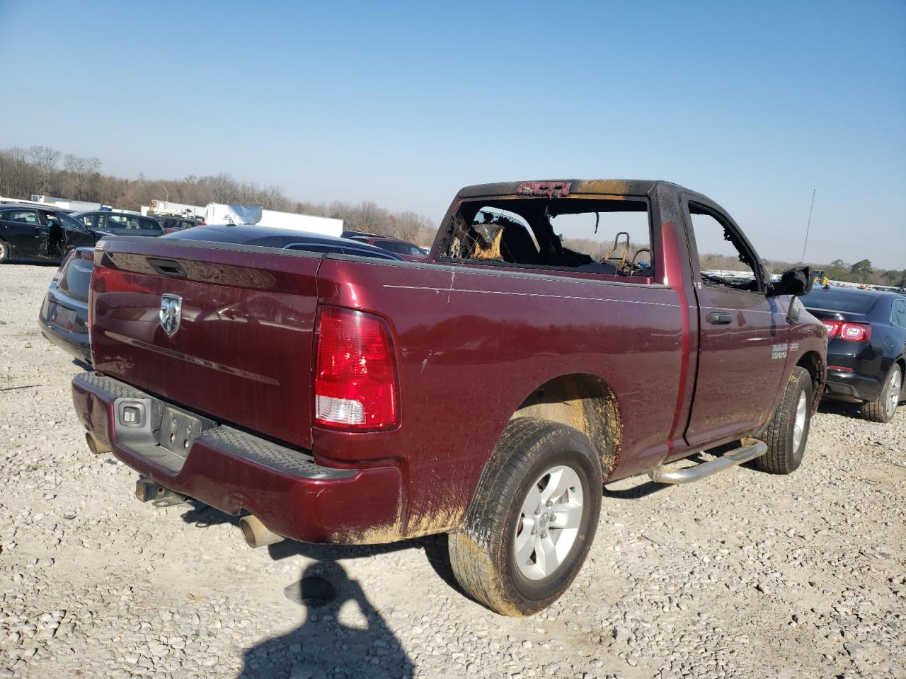 Photo 4 from auction – 2017 RAM 1500 ST with VIN 3C6JR6ATXHG774003