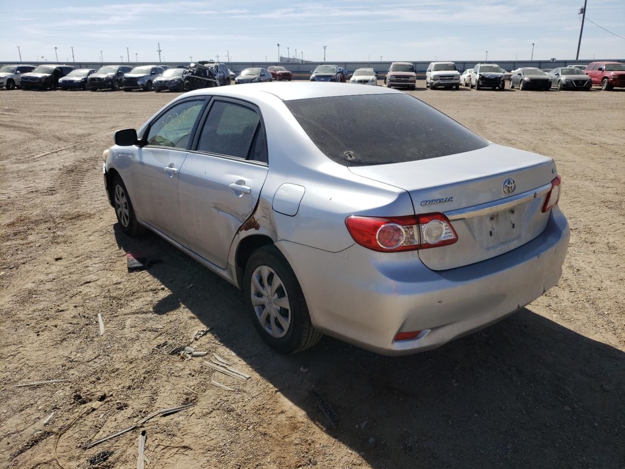Photo 3 from auction – 2011 TOYOTA COROLLA with VIN JTDBU4EE4BJ095765