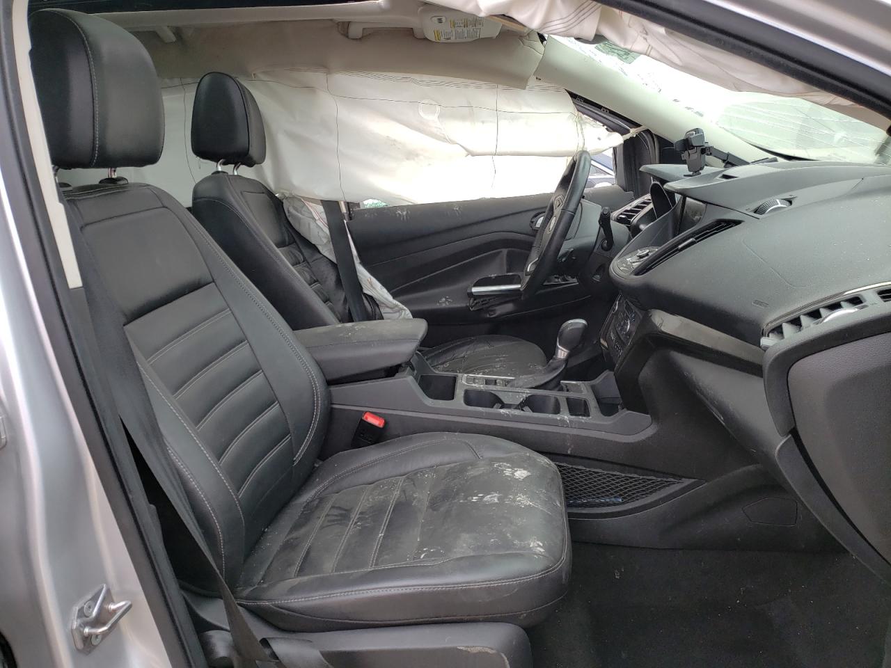 Photo 5 from auction – 2017 FORD ESCAPE TIT with VIN 1FMCU9J97HUE21488