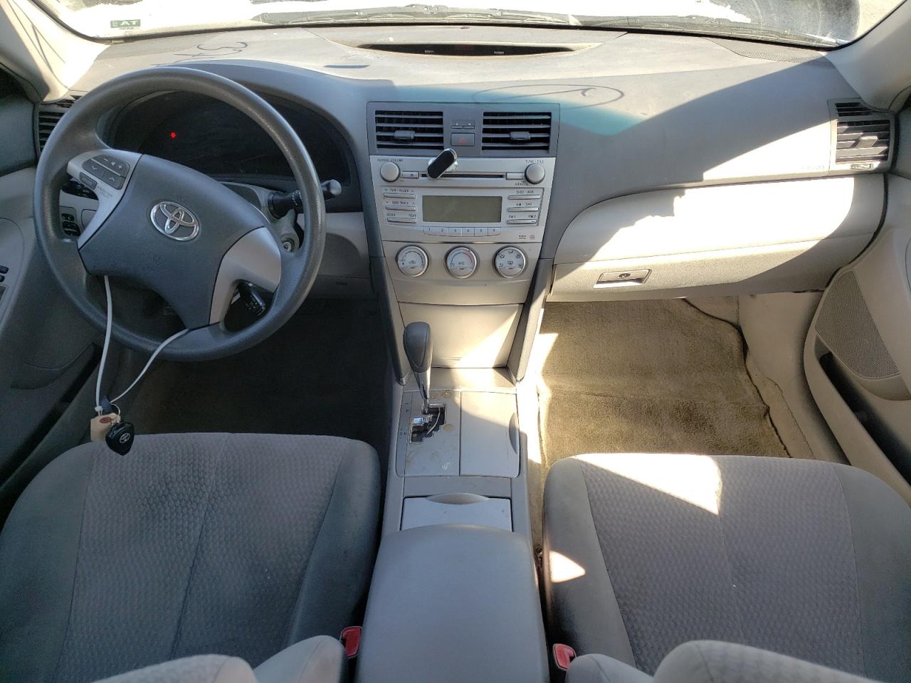 Photo 9 from auction – 2010 TOYOTA CAMRY BASE with VIN 4T1BF3EK0AU026106