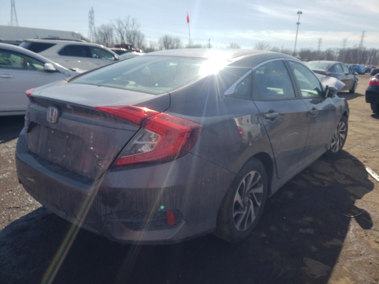 Photo 4 from auction – 2016 HONDA CIVIC EX with VIN 19XFC2F72GE039644
