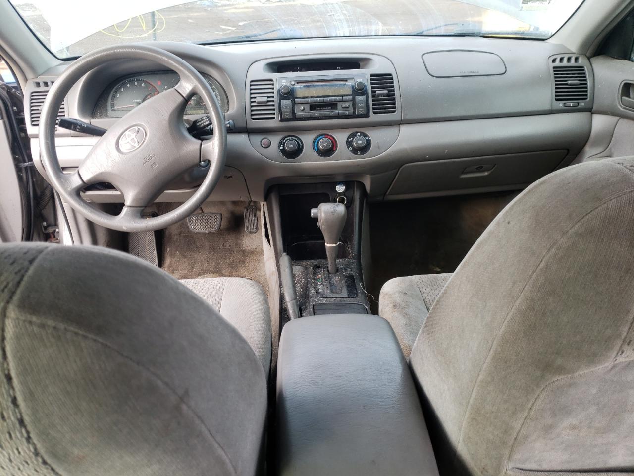 Photo 9 from auction – 2002 TOYOTA CAMRY LE with VIN 4T1BE32K02U630019