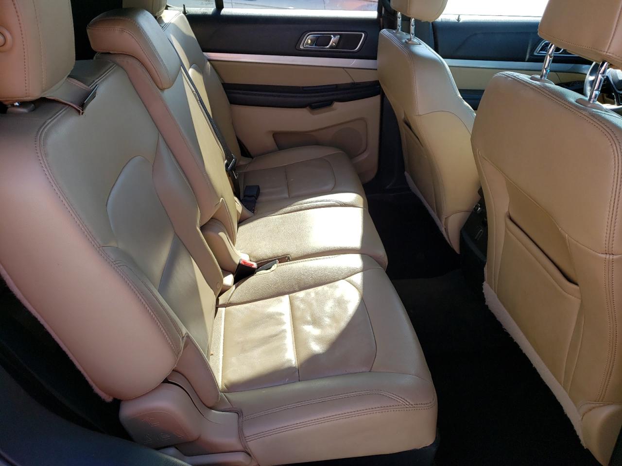 Photo 6 from auction – 2016 FORD EXPLORER X with VIN 1FM5K7D89GGA23122
