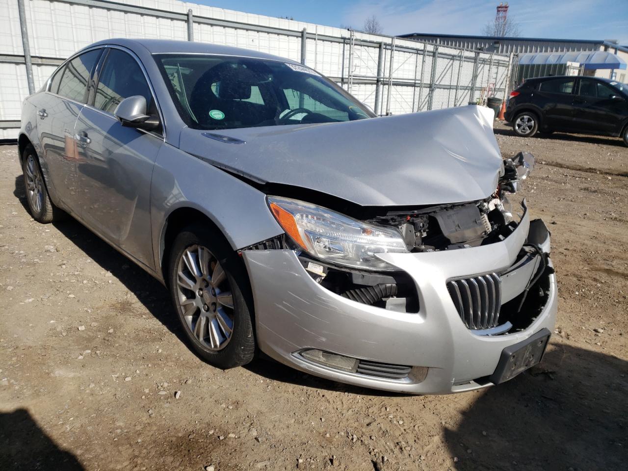 BUICK REGAL PREM 2013 with VIN 2G4GS5ERXD9135524 - Photo from auction