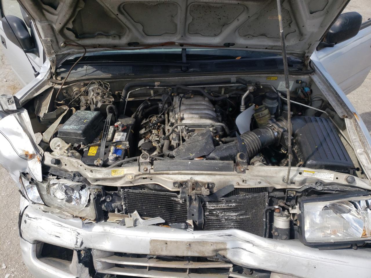 Photo 7 from auction – 1999 HONDA PASSPORT E with VIN 4S6CM58W7X4414888