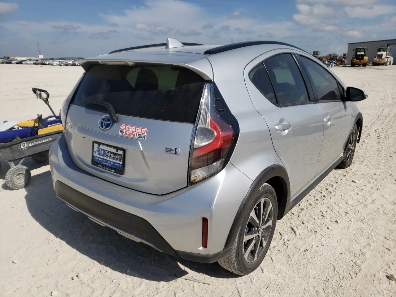 Photo 4 from auction – 2018 TOYOTA PRIUS C with VIN JTDKDTB33J1612095