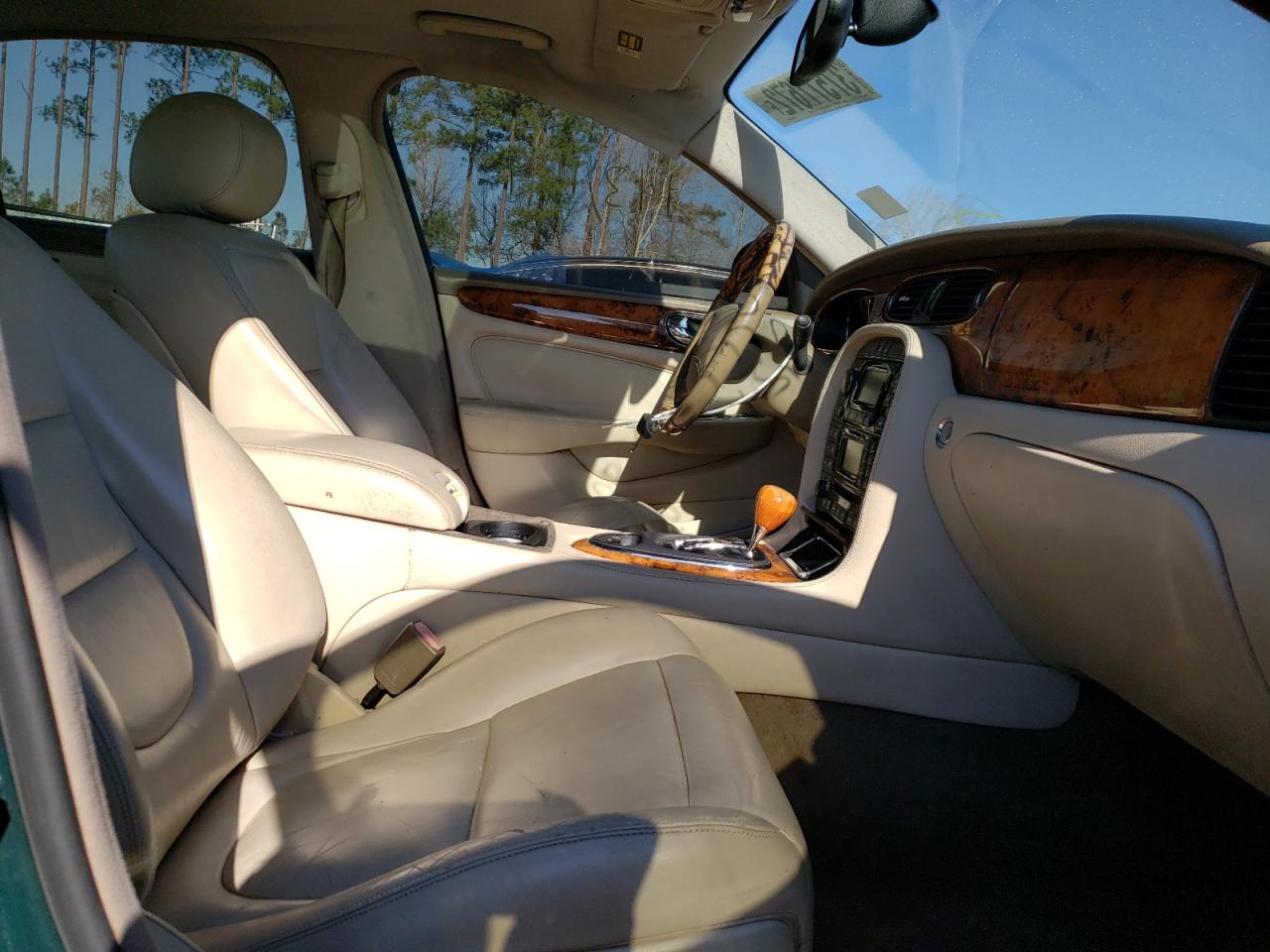 Photo 5 from auction – 2004 JAGUAR XJ8 with VIN SAJWA71C84SG23017