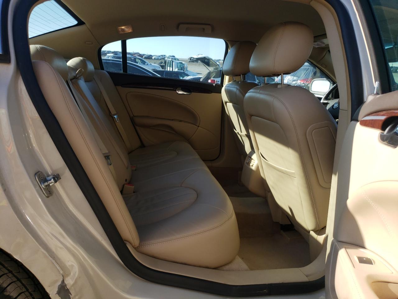 Photo 6 from auction – 2011 BUICK LUCERNE CX with VIN 1G4HC5EM5BU120922