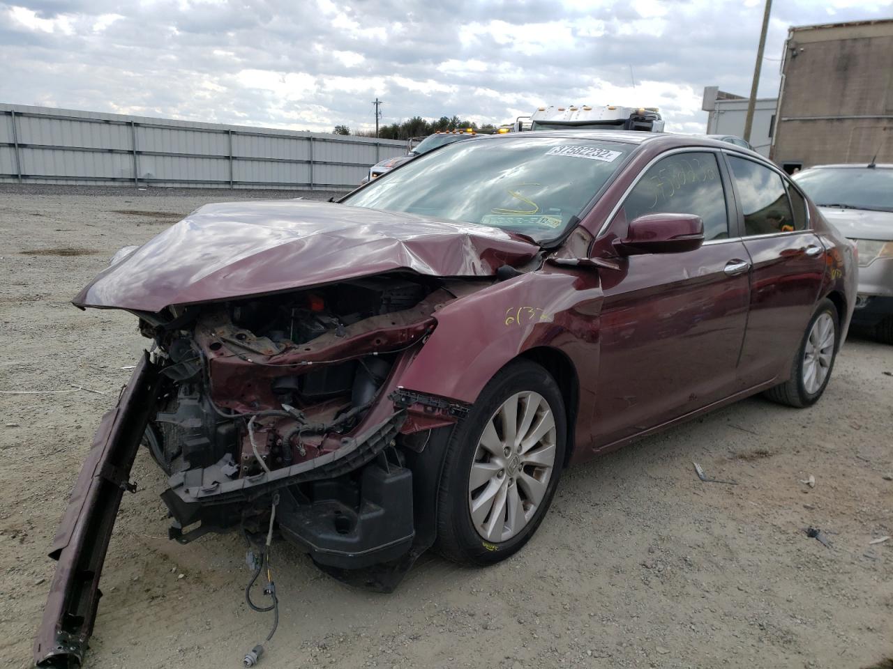 Photo 2 from auction – 2015 HONDA ACCORD EX with VIN 1HGCR2F72FA213314